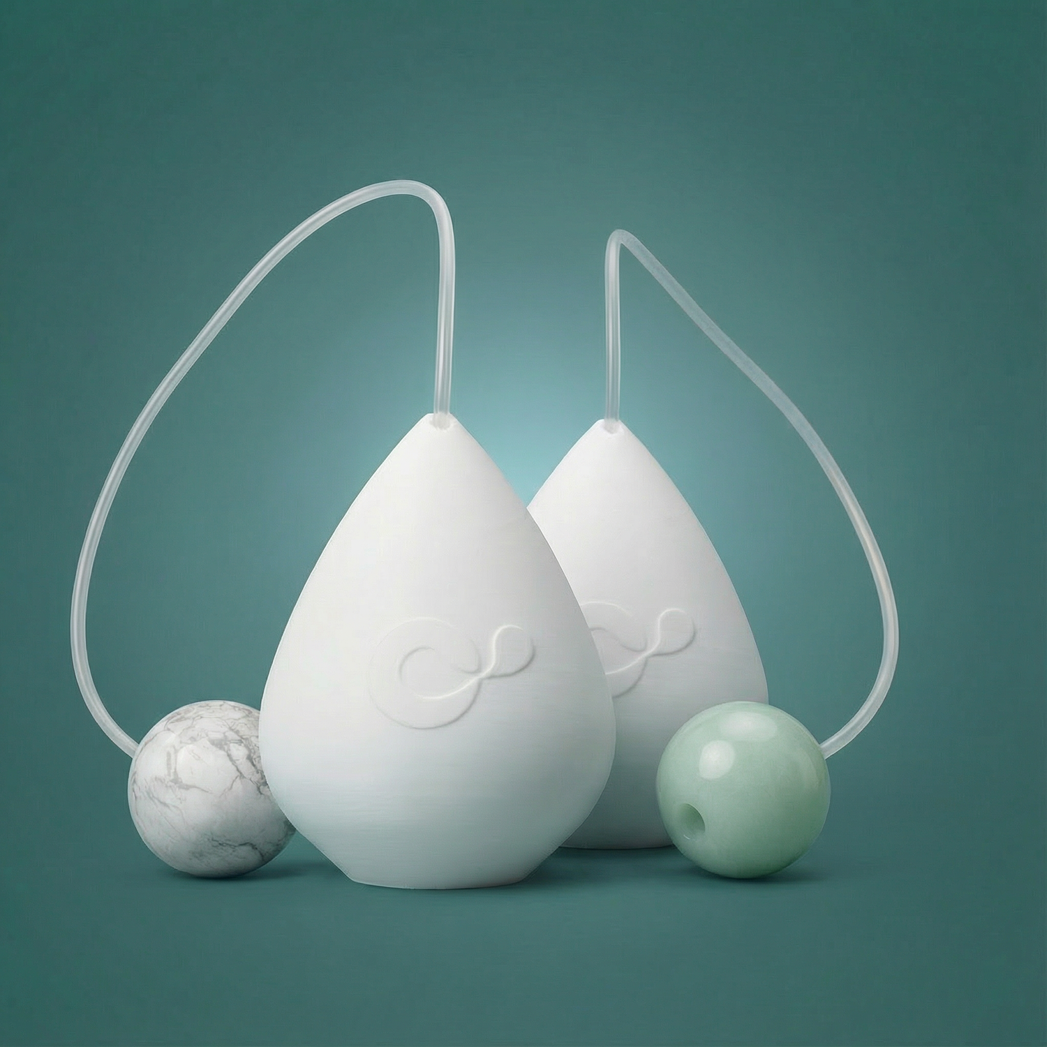 WC-Einhänger &quot;Gocciola&quot;, aus PetG; Inkl. 4 Minitabs und Edelstein nach Wahl